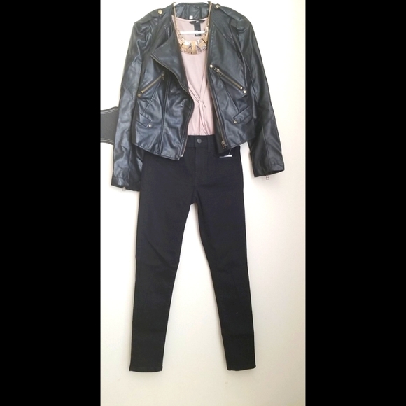 H&M Cross Front Top - Picture 15 of 16